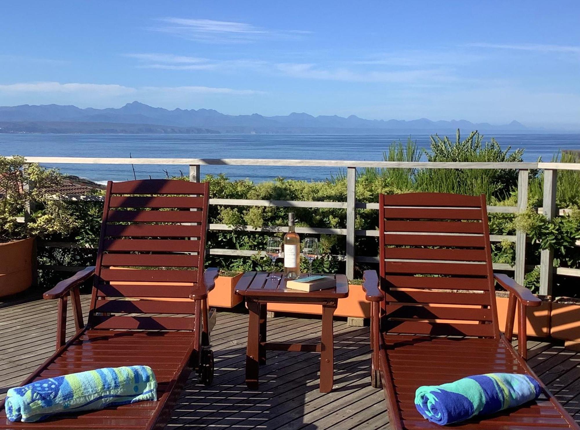 Dolphins' Playground Beachfront B&B 普勒滕贝格湾 外观 照片